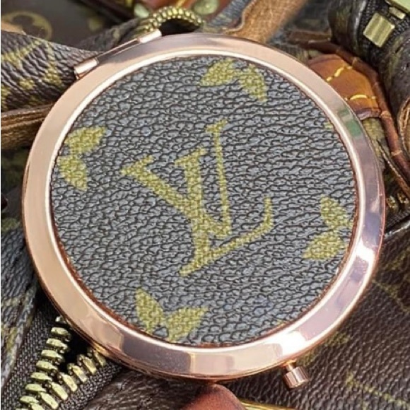 Compact Mirror - Picture 4 of 10